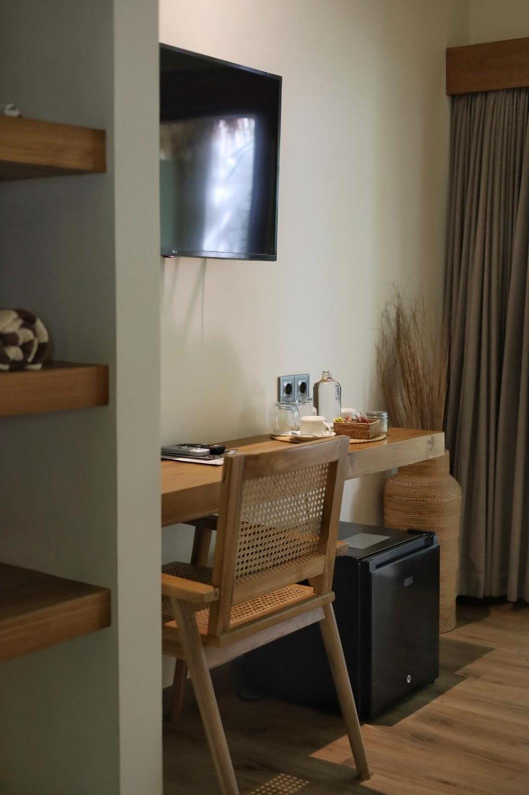 Reset Lombok Hotel Kuta  Exterior photo